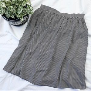 Black and White Stripe Fully Lined Rayon Skirt